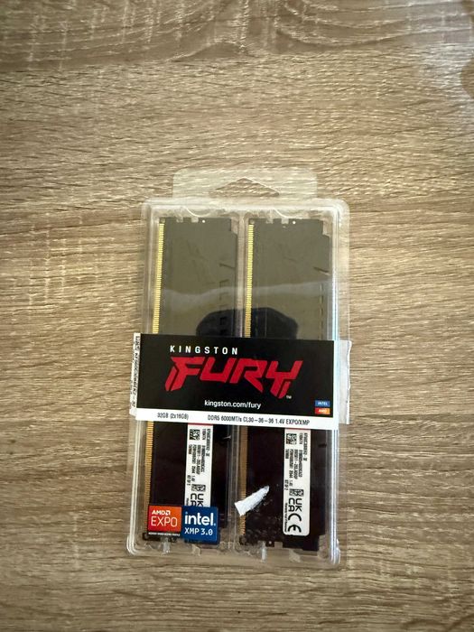 PC AMD Ryzen 7 9700x, 32 GB RAM DDR5 6000 MT/s...