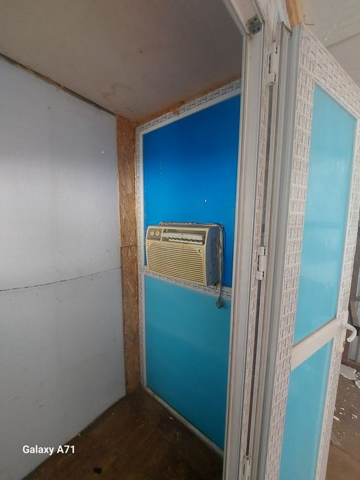 Продаётся срочно Пластиковая будка
