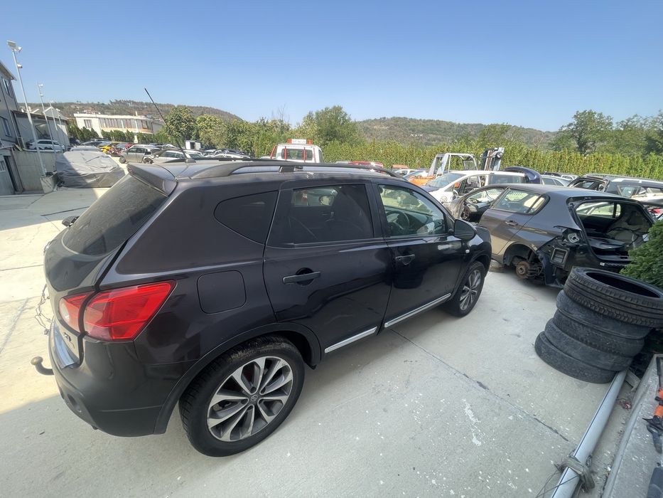 Nissan Qashqai на части
