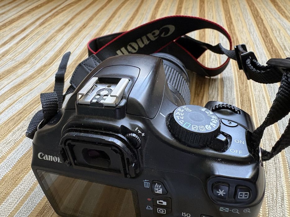 Фотоаппарат canon EoS 1100D