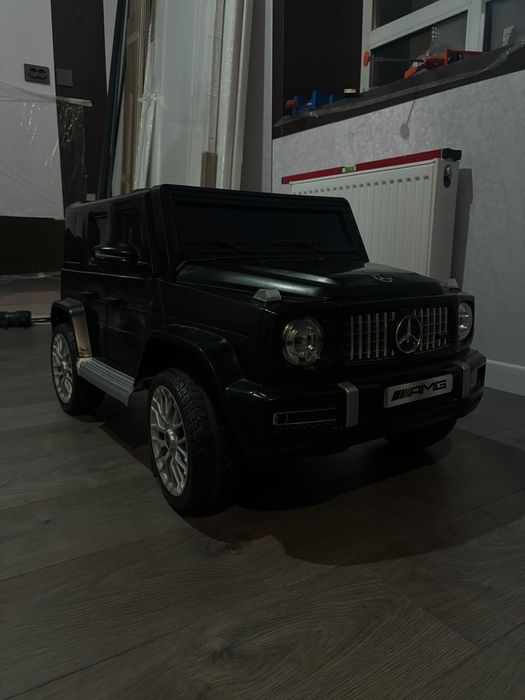 Продам машину детский