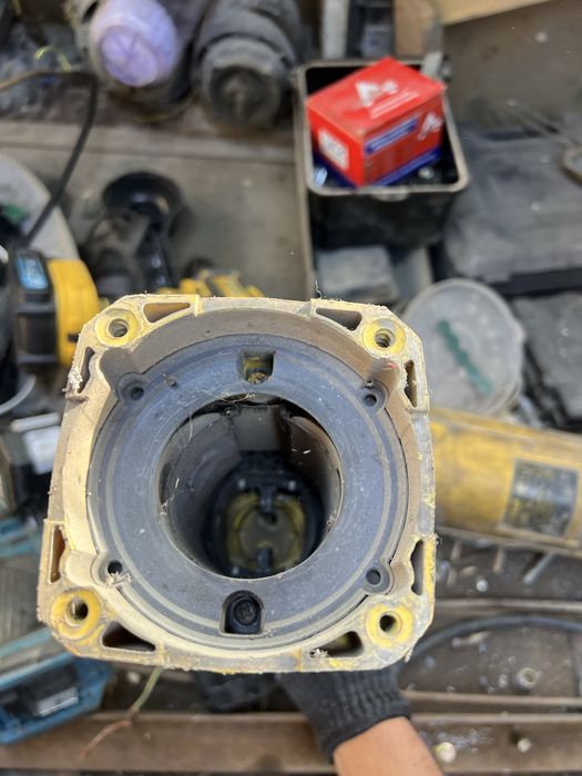 болгарки Dewalt 230