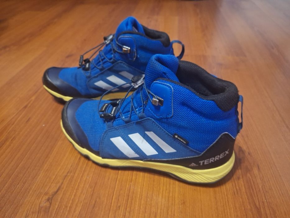 Обувки Adidas Terrex