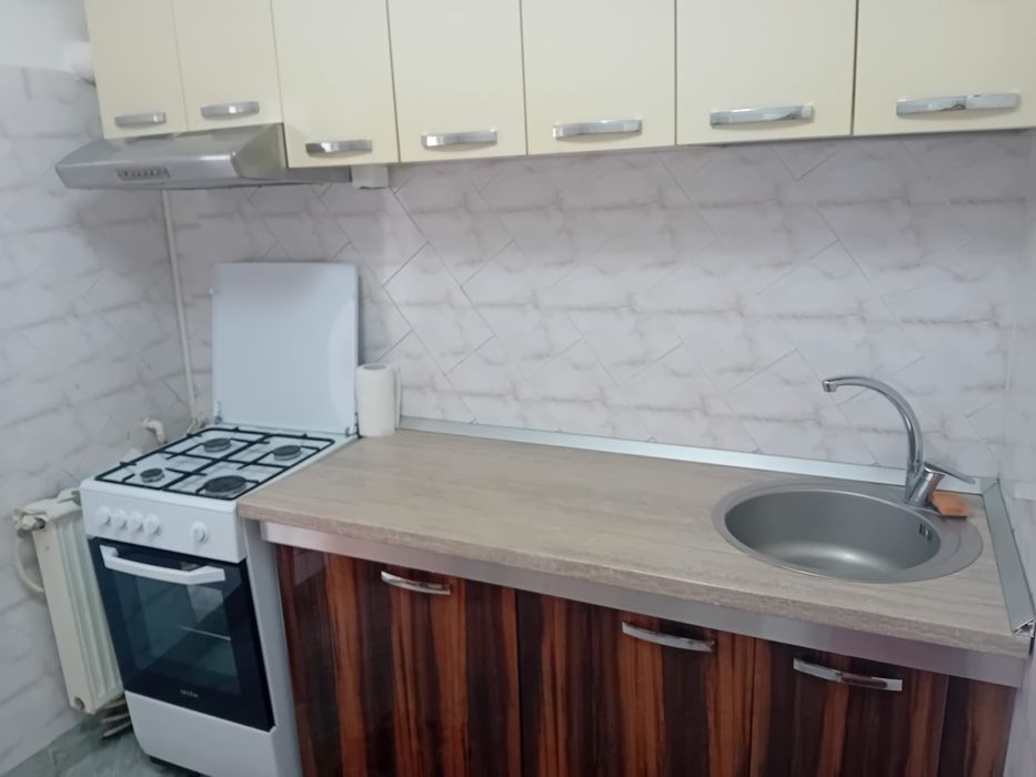 Închiriez ap. cu 2 camere decomandate
