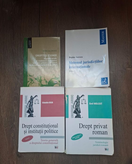 Vând carti pentru studenți,  facultatea de drept