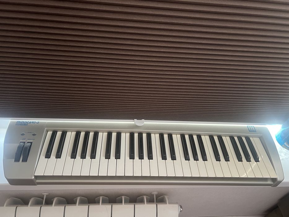 midi клавиатура