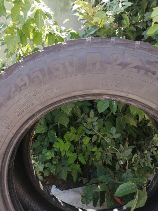 Continental 295/60 22,5