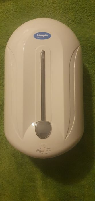 Dozator spun cu senzor