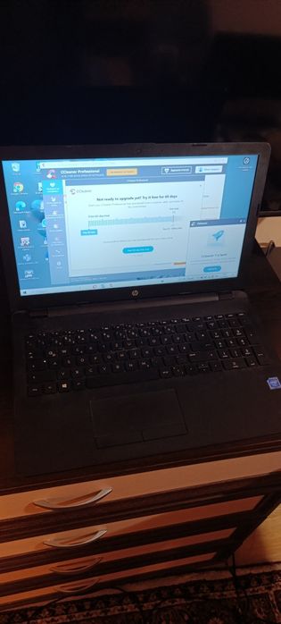 Продавам HP Laptop 15-bs0xx