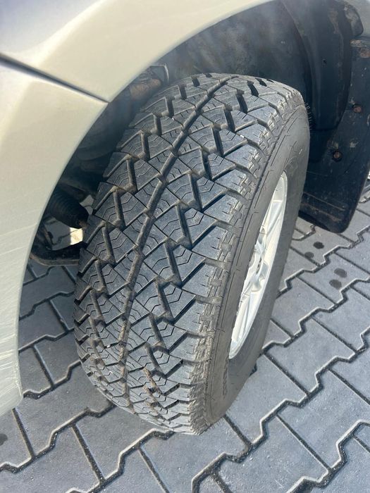 Usor avariat Toyota Hilux