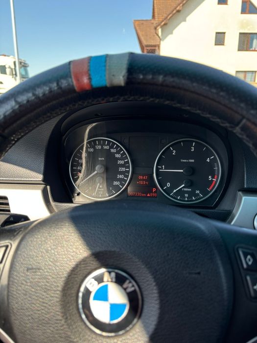 Vând BMW E91 320D