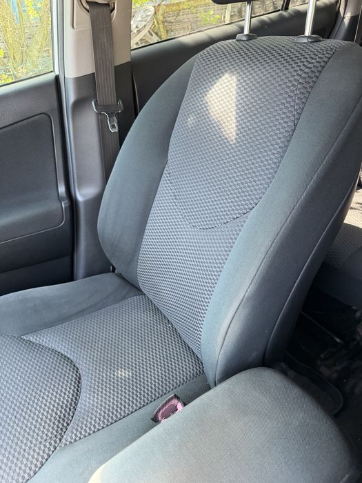 TOYOTA RAV4 2010 — imagine 5