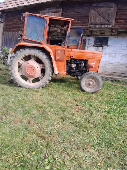 Vând UTB 445 în stare buna de funcționare