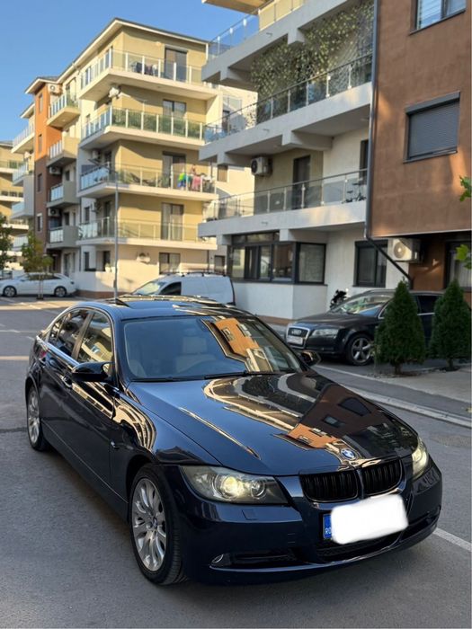 BMW   E90
