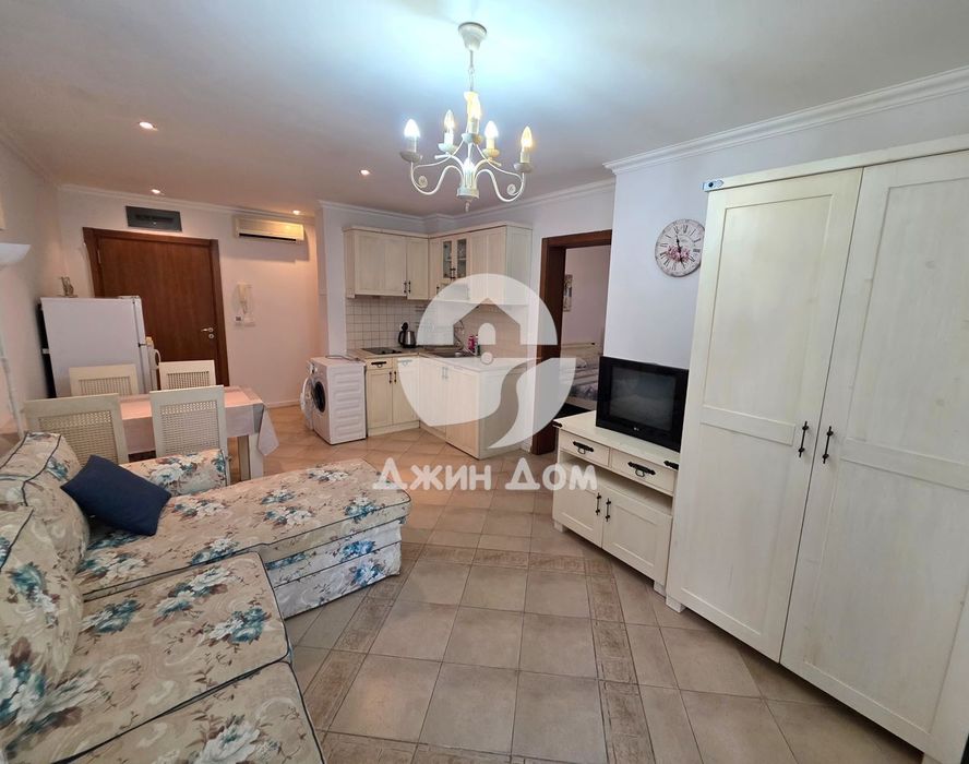 Продава се Тристаен апартамент в Свети Влас - 88 кв.м за 1590 €/кв.м - Снимка #1