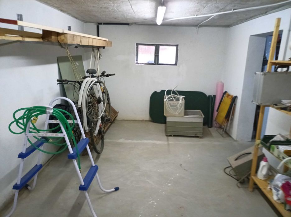 Продава се Къща в с. Оброчище, Област Добрич - 300 кв.м за 667 €/кв.м - Снимка #3