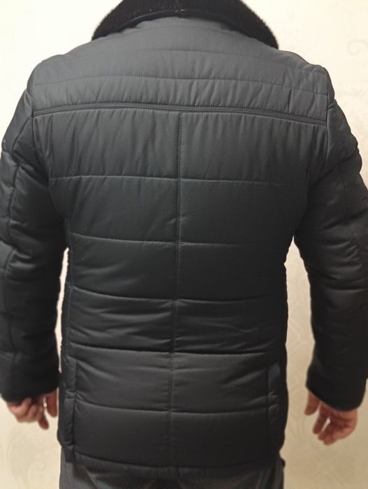 Продам зимнию куртку