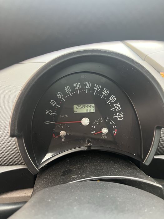 VOLKSWAGEN New Beetle 1999 — imagine 5