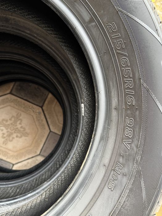 всесезонная автошина R16/65/215