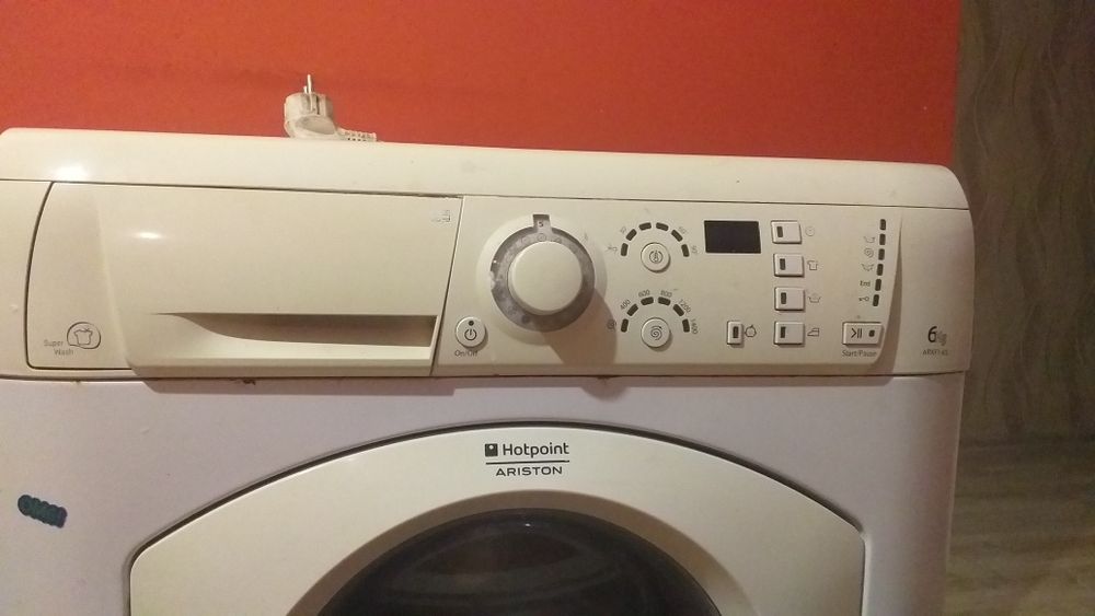 Пералня хот пойнт  аристон