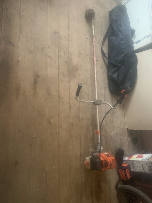 Vand motocasa ruris urgent