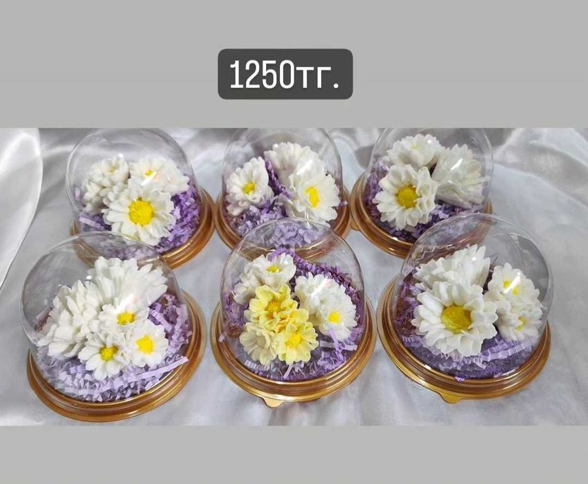 Цветы в куполе . Мыло ручной работы.