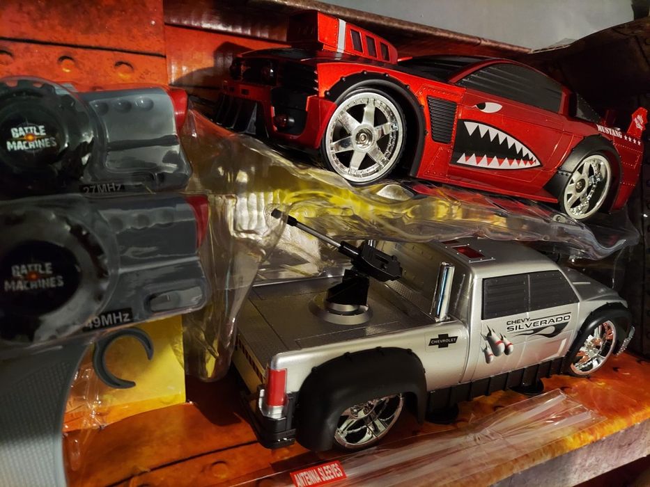 Машина на пульте