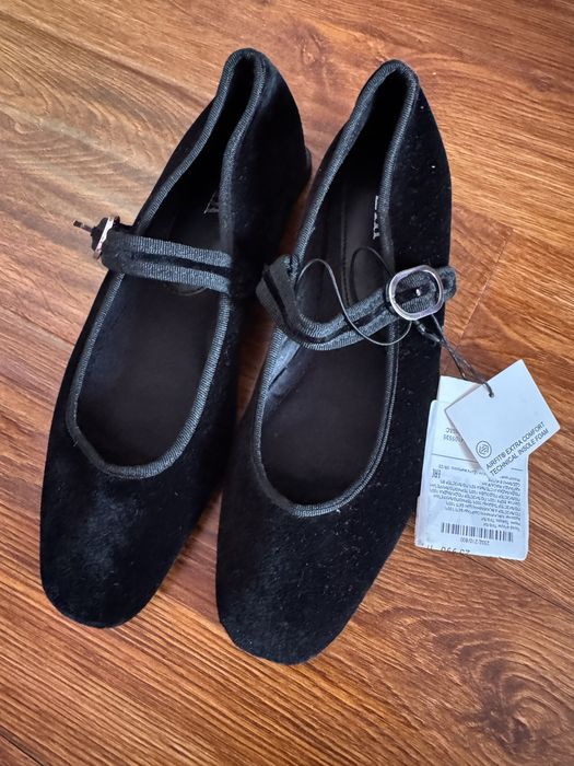 Туфли бархатные на девочку