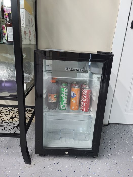 Продам холодильник для офиса и гостиниц