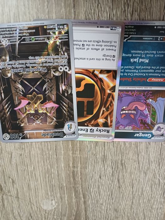 Cărți pokemon de colectie