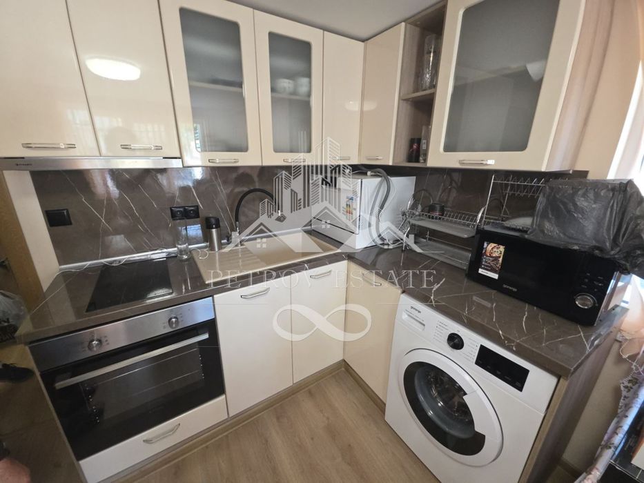 Продава се Къща в Велинград - 240 кв.м за 875 €/кв.м - Снимка #12