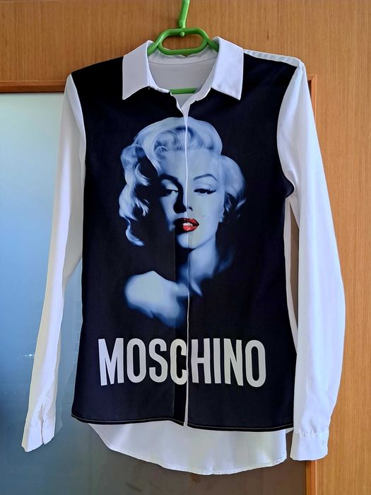 Риза нова Moschino
