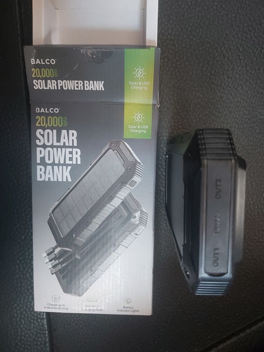 Vand baterie externa 20.000mAh incarcare solara ideala oriunde nu ai curent/priza