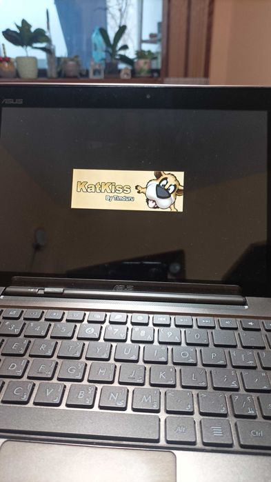 НАМАЛЕНО таблет ASUS TF 101 трансформърс