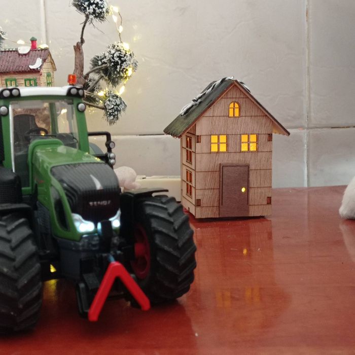 Трактор SIKU със дистанционно управление