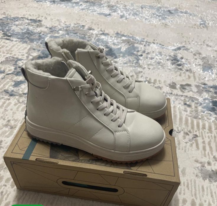 Обувь, пальто, лоферы, кроссы