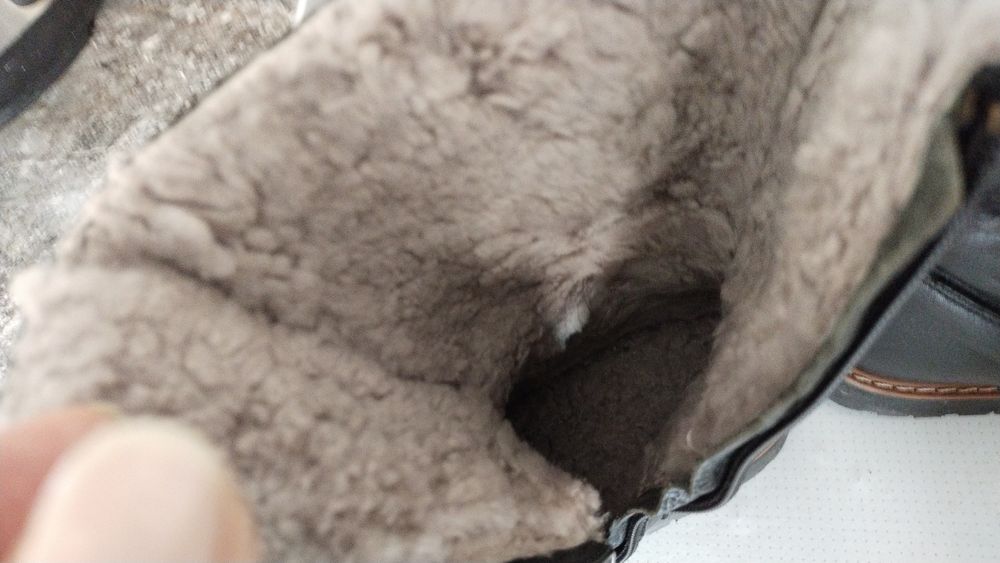 Натуральные сапоги на девочку