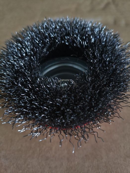 Perie de sârmă circulară .pentru șlefuit oțel, 80mm diametru