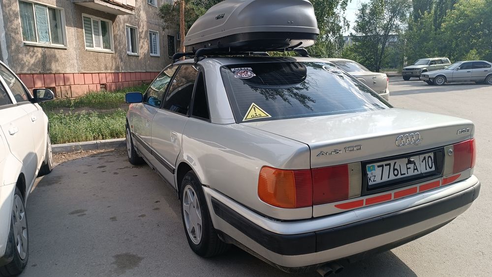 Продам Ауди 100 с4