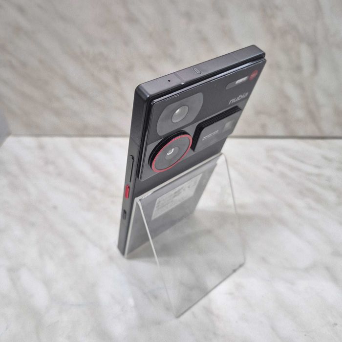 Telefon ZTE nubia Z60 Ultra 256GB 12RAM Cutie Negru Zeus Amanet 33244