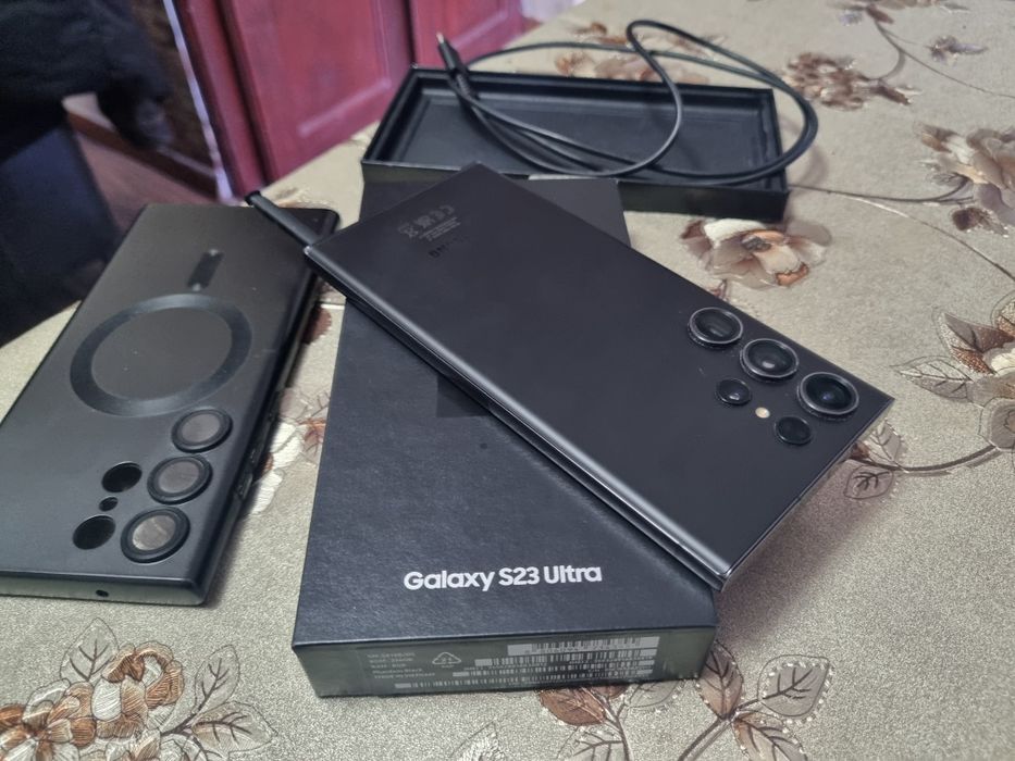 Samsung S23 Ultra de 256gb impecabil full box original