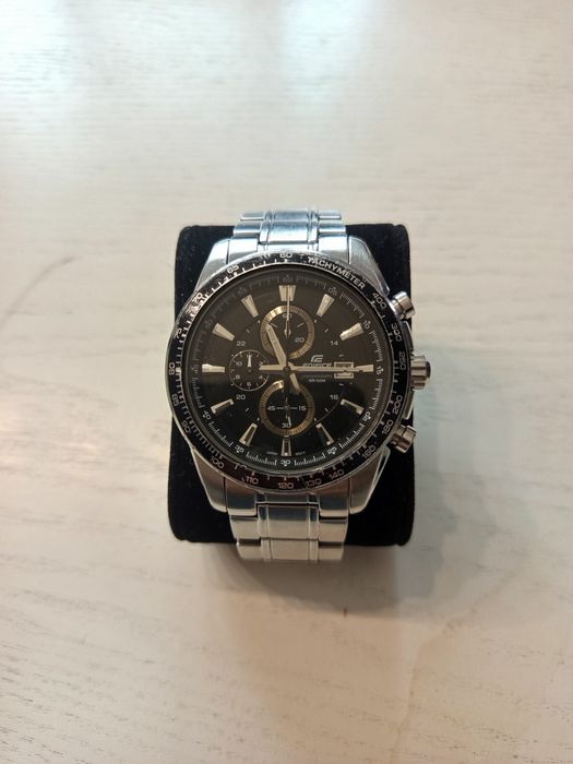 Часовник Casio Edifice EF-539D 50euro
