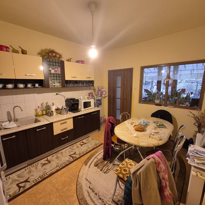 Casă din cărămidă în Porț comuna Marca.