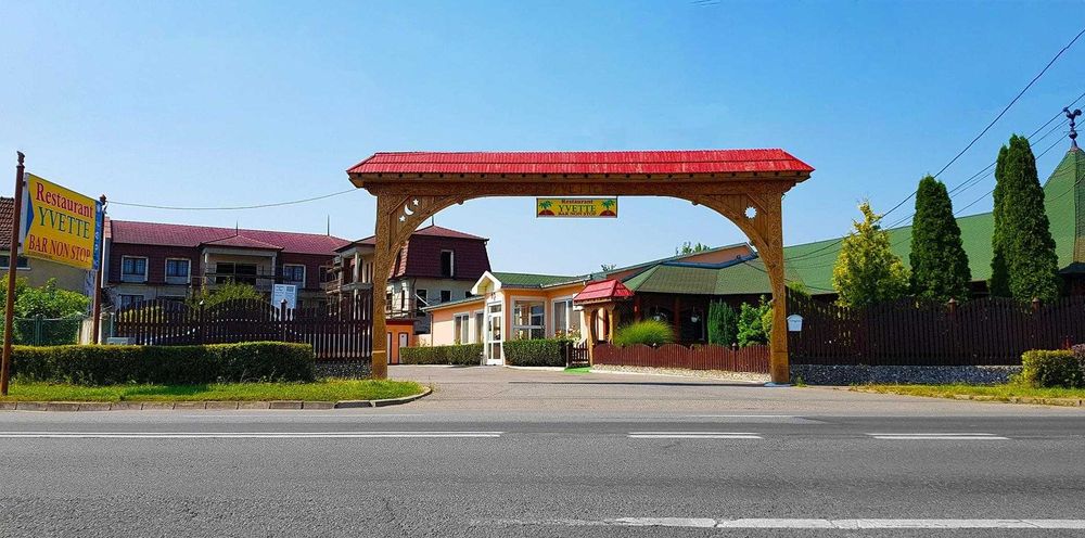 De vânzare restaurant + clădire ideală pentru hotel, clinică, azil de bătrâni etc