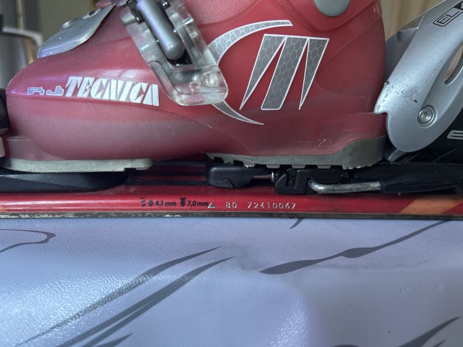 Лыжы продам детскую