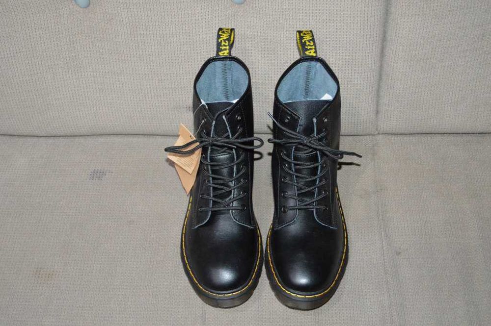 Ghete bocanci piele Dr. Martens 1460 marime 45 46 Air Wair noi