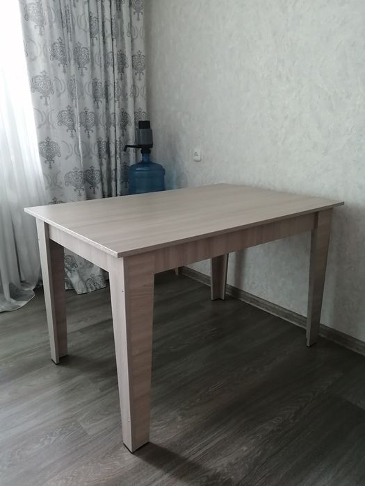 Продам стол в отличном состоянии