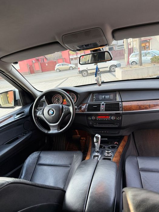 Vând schimb BMW x5 - 2013 facelift 3.0d 245 cp