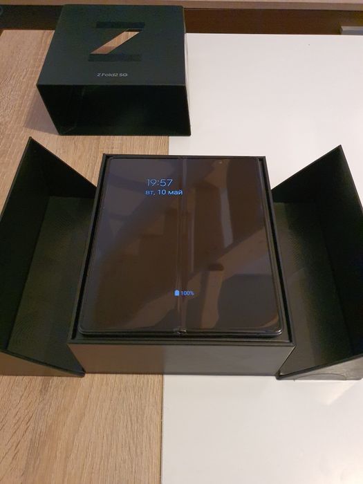 Samsung Z fold2 телефон
