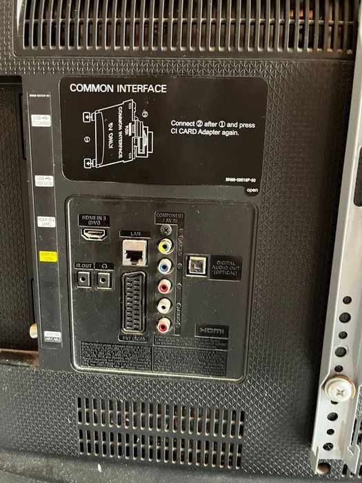 Продаю бу телевизор самсунг